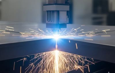 光纖雷射切割 (Fiber Laser Cutting)